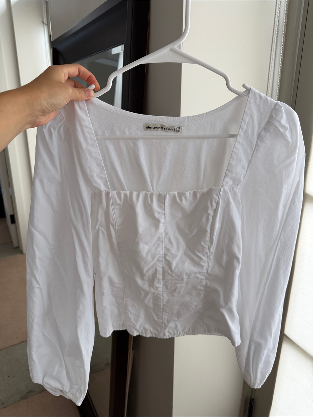 Abercrombie & Fitch White Square-Neck Puff Sleeve Blouse